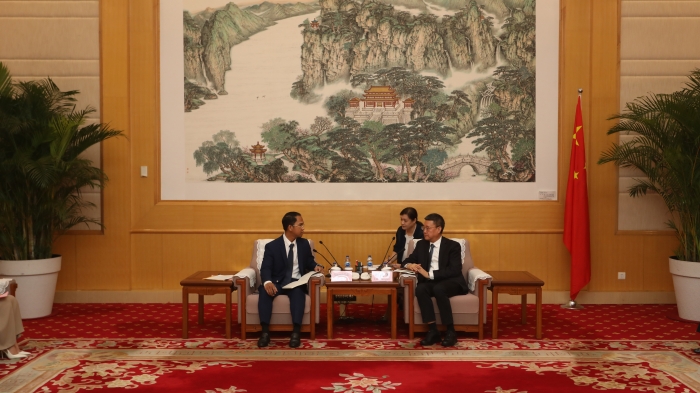 国家广播电视总局与柬埔寨新闻部签署落实广播电视合作协议的行动计划（2025-2026）